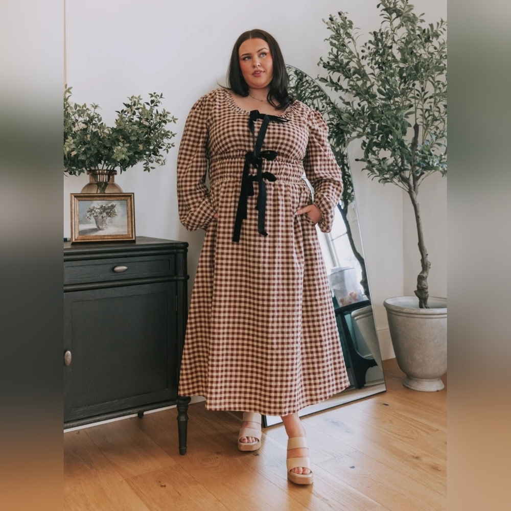 One Loved Babe NWT Taking Sides Dress Elastic Waist Browm & Cream Plus Size 4XL
